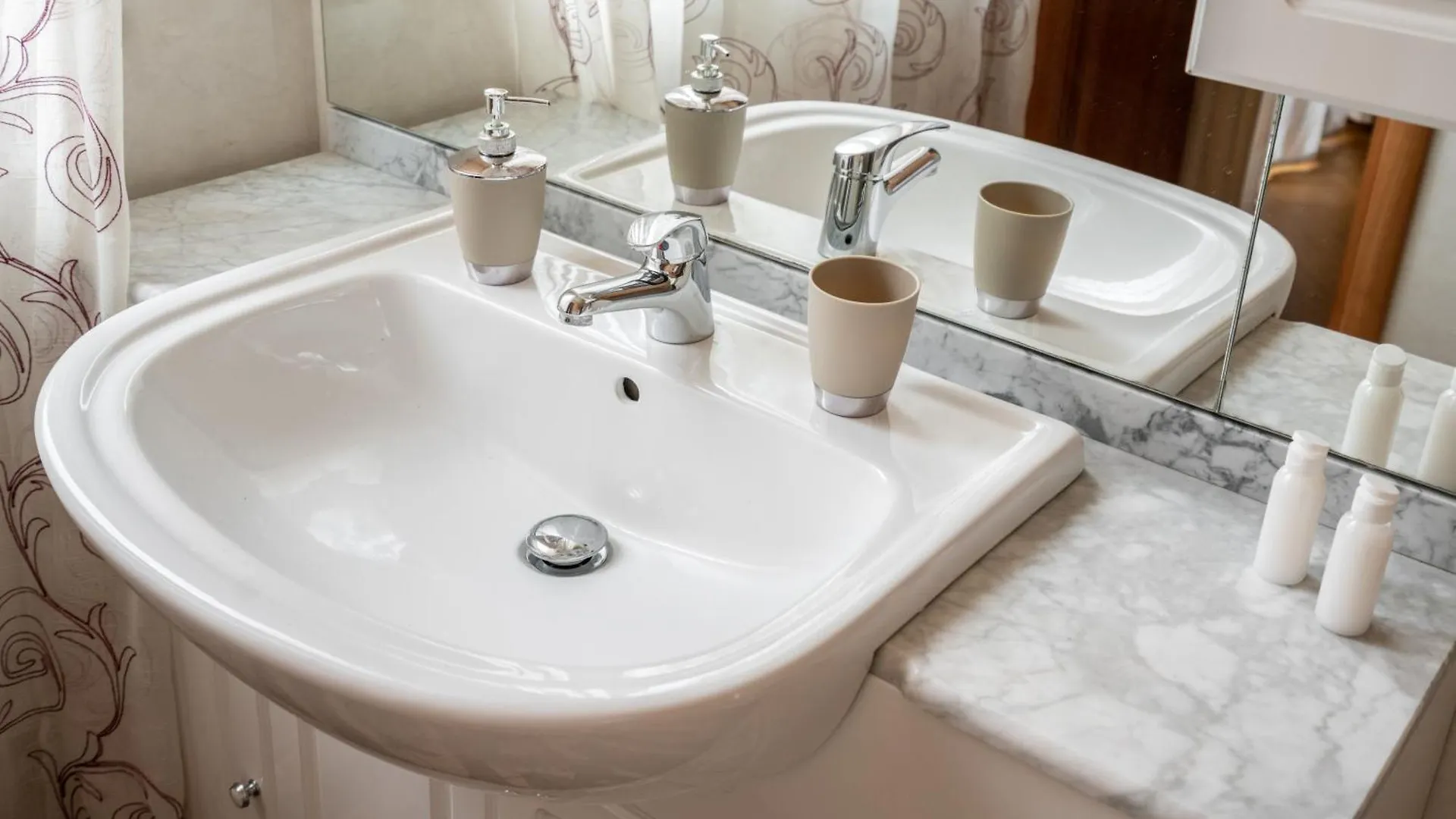 Apartment Plumeria - Vacanze In Centro A Palermo Italy